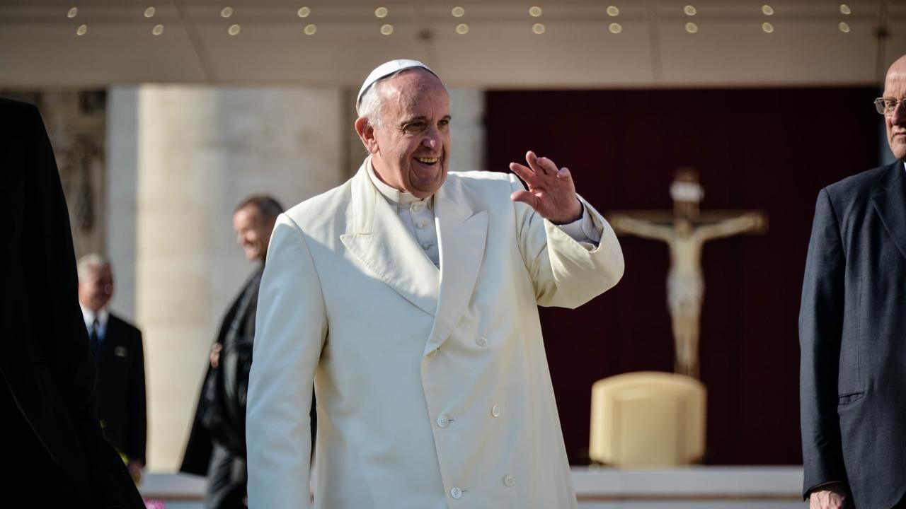 Papa: "Alleanza globale per la salute dei bambini, non ci sono incurabili"