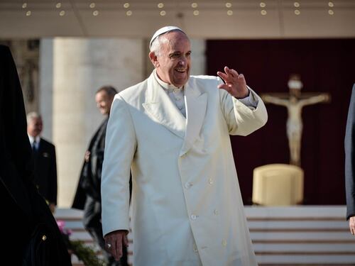 Papa: "Alleanza globale per la salute dei bambini, non ci sono incurabili"