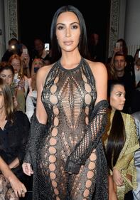 Kim Kardashian, seminuda alla Paris Fashion Week 12