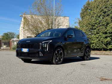 Kia Sportage 2025: guarda la gallery del restyling, confermato anche diesel 11
