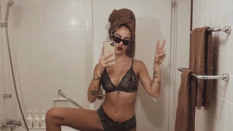 Giulia De Lellis nel mirino del web: "Che squallore questa foto"