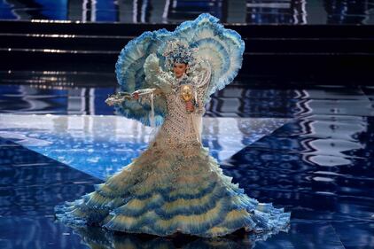 Miss Universo, lo spettacolo dei costumi più belli 2