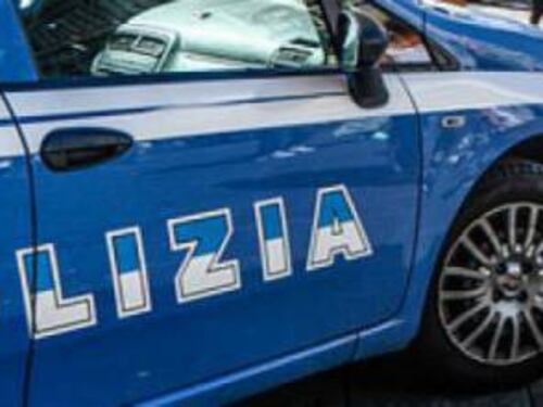 Paura in piazza Bologna: marocchini minacciano e derubano due 18enni
