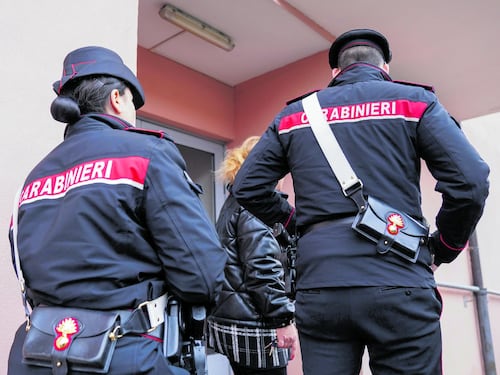 Arrestato allenatore di volley che molestava ragazzine di 13 anni