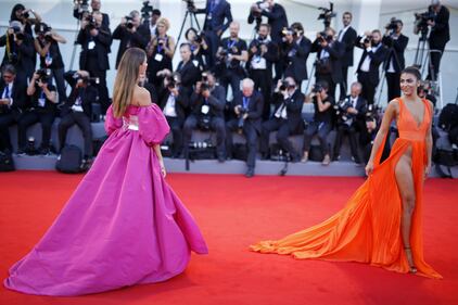 Dayane Mello e Giulia Salemi, spacco profondo a Venezia 34