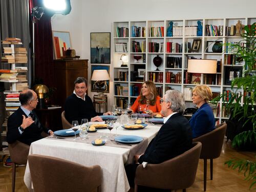 "A cena da Maria Latella", padrona di casa fra ministri, attori, imprenditori e vip