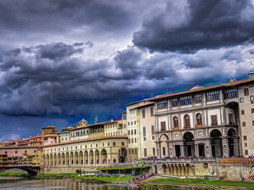 Affitti brevi, Firenze accelera "Stop in tutto il centro storico"