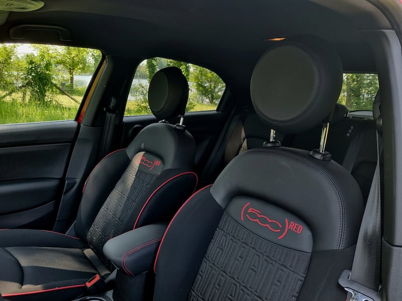 Fiat 500X Red Hybrid, guarda la gallery 14