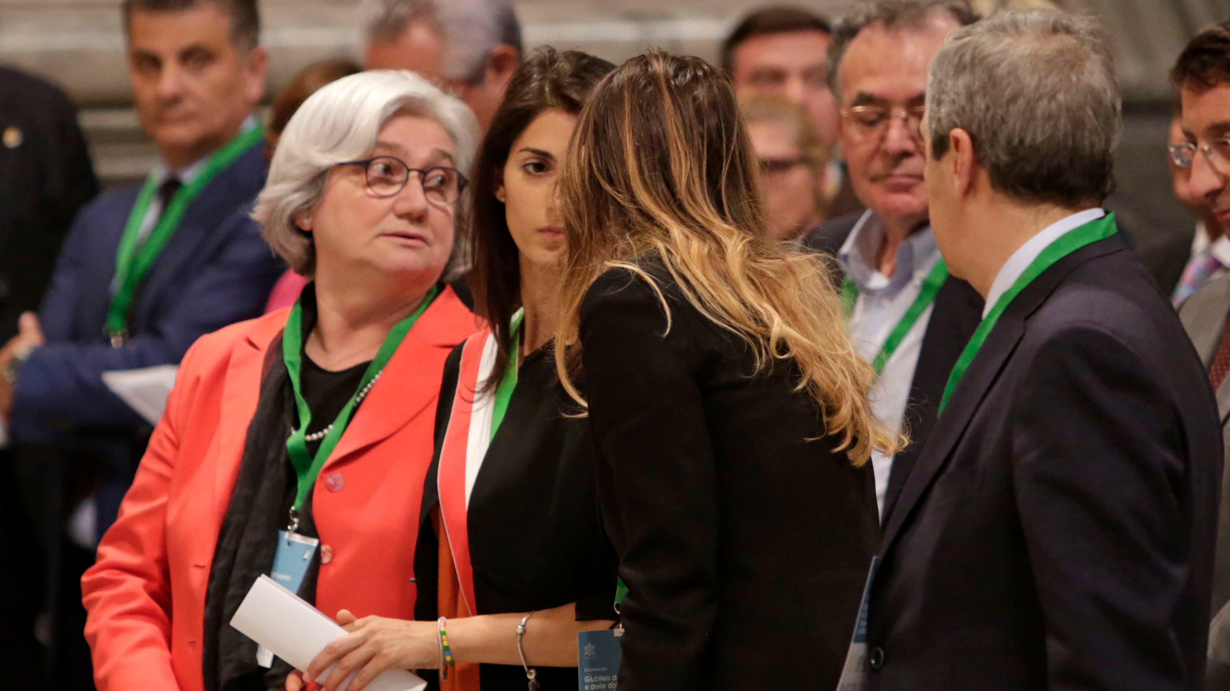 Maurizio Gasparri: "Ecco cosa è successo tra Boschi e Raggi"