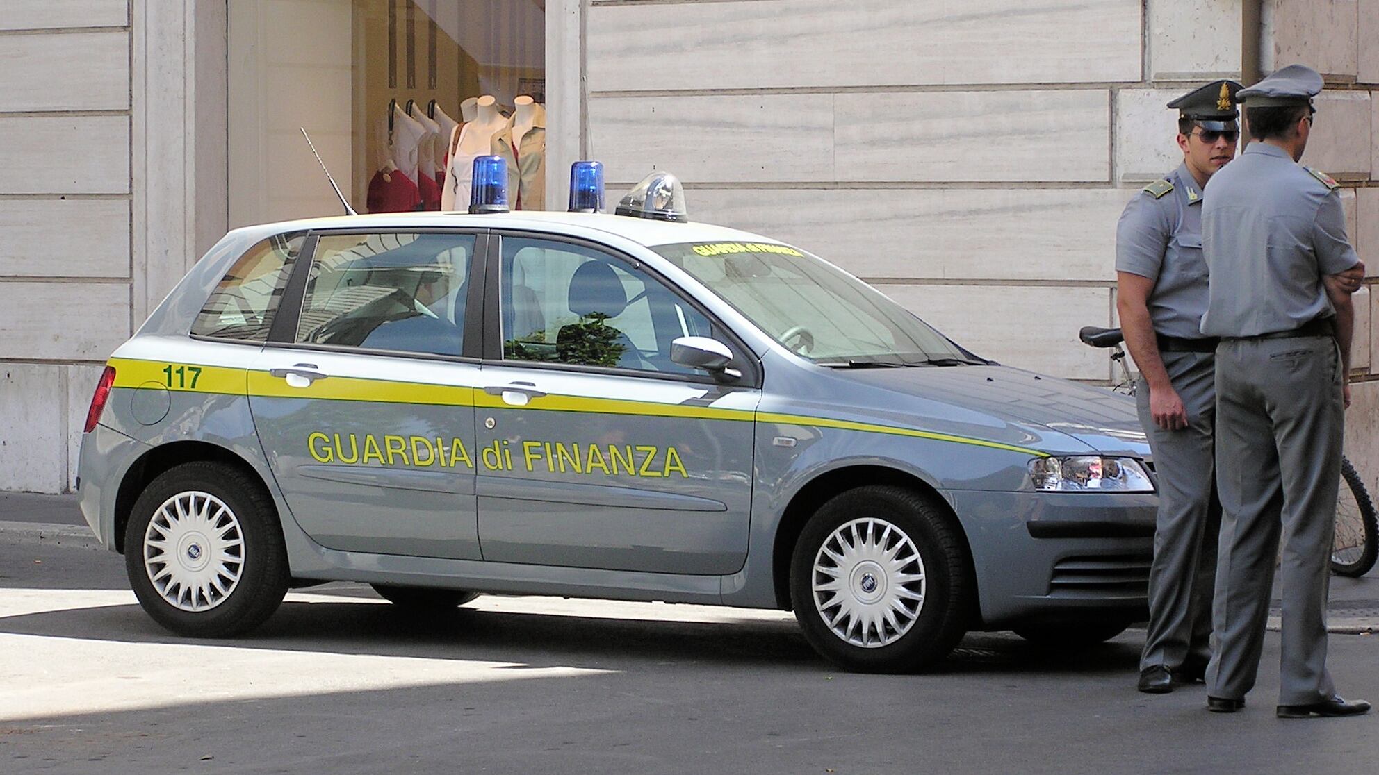 Caserta, acque reflue contaminate nel fiume Garigliano: blitz della Guardia di finanza