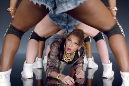 Taylor Swift con un tweet sbaraglia Apple 31