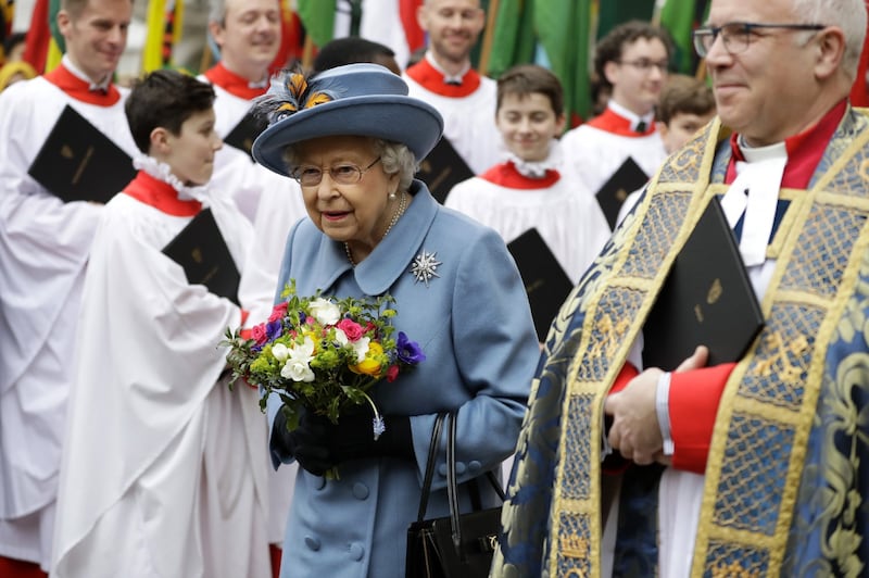 La Regina Elisabetta II e il Principe Carlo, foto 7