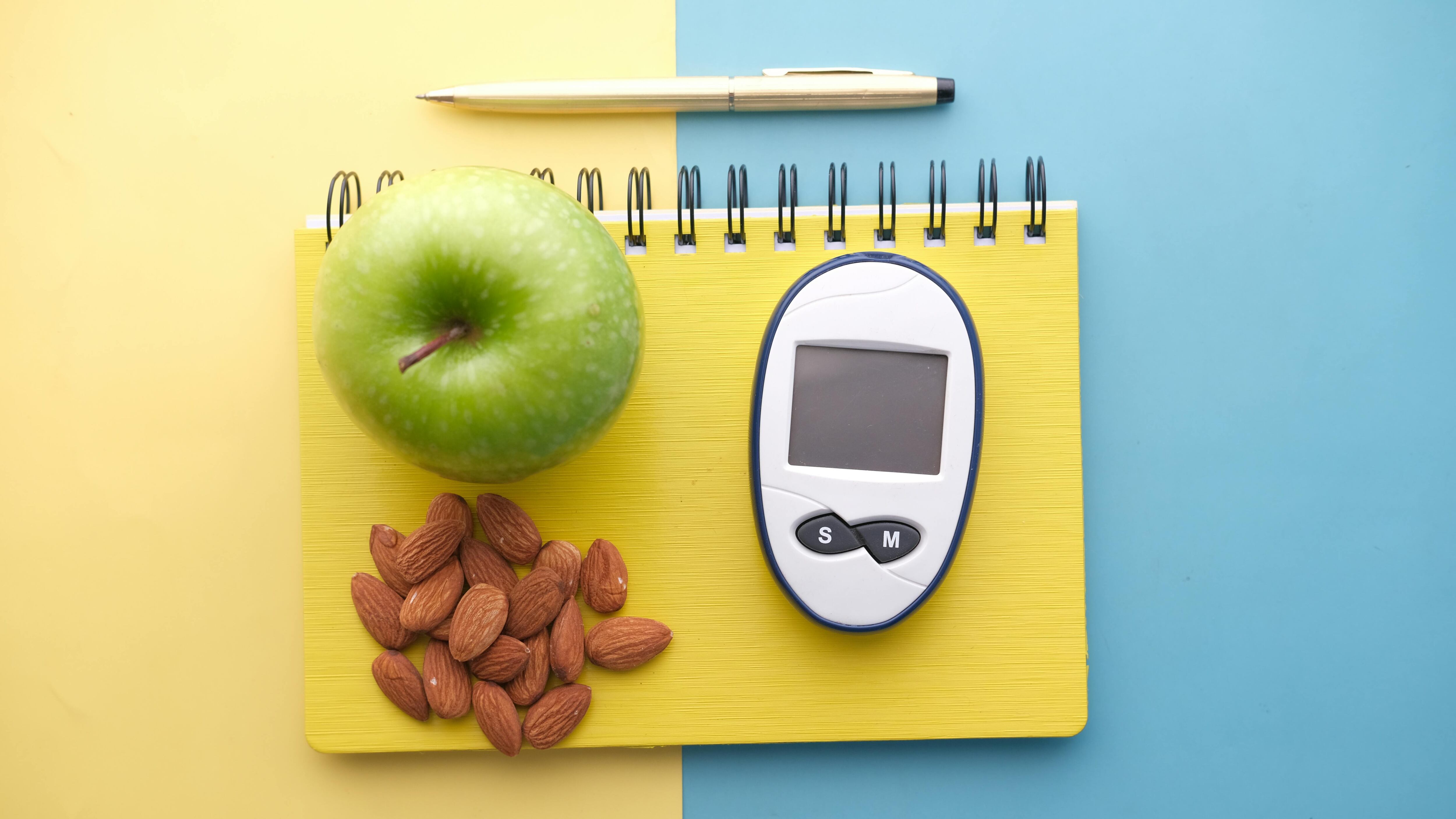 Giornata mondiale del diabete, l'esperto "integrate le mandorle nella dieta": 10 abitudini per prevenirlo