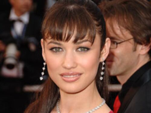 La Bond girl di 007 positiva al coronavirus
