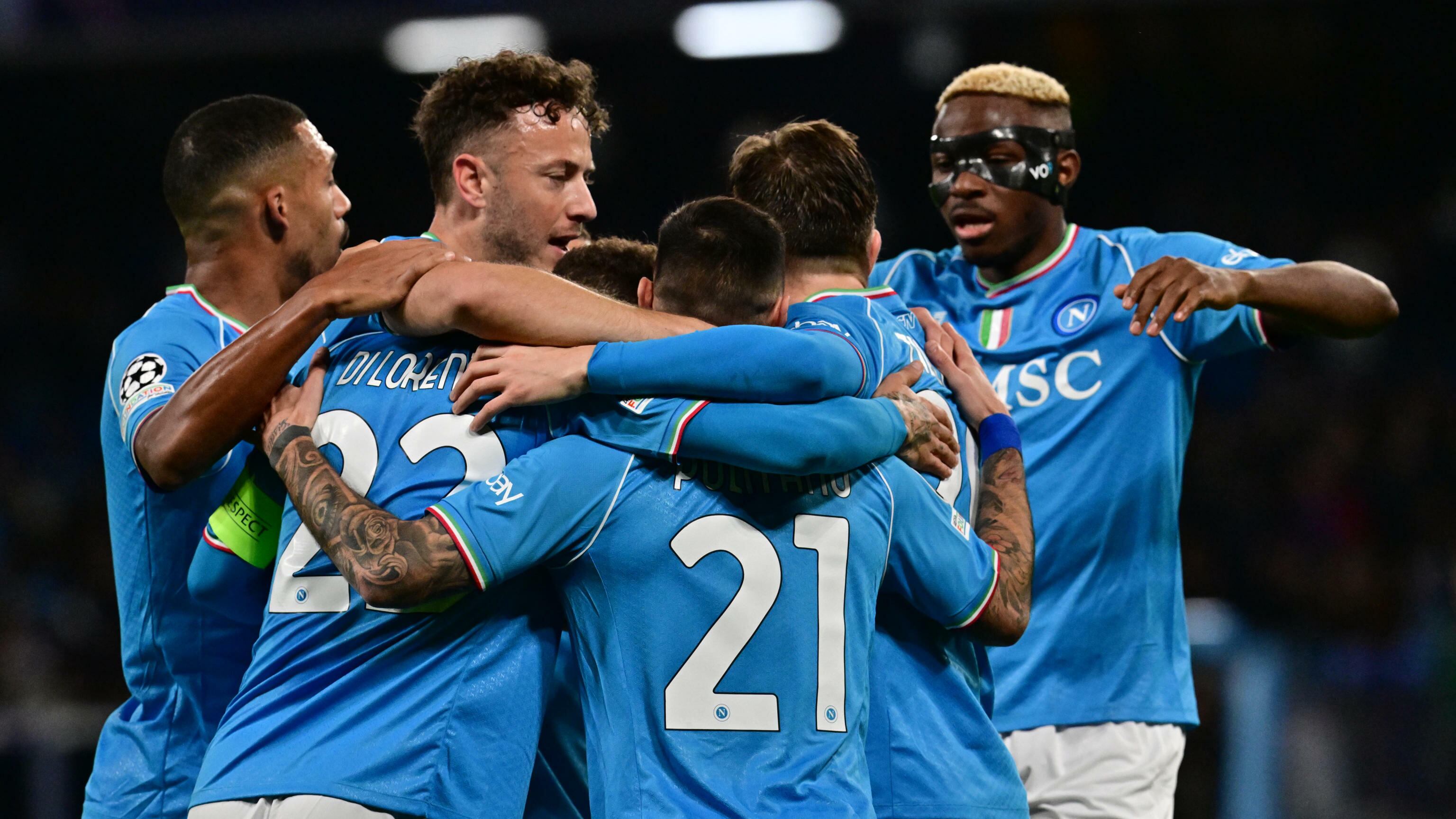 Il Napoli va a caccia dei tre punti contro il Cagliari: chi gioca e dove vederla in tv