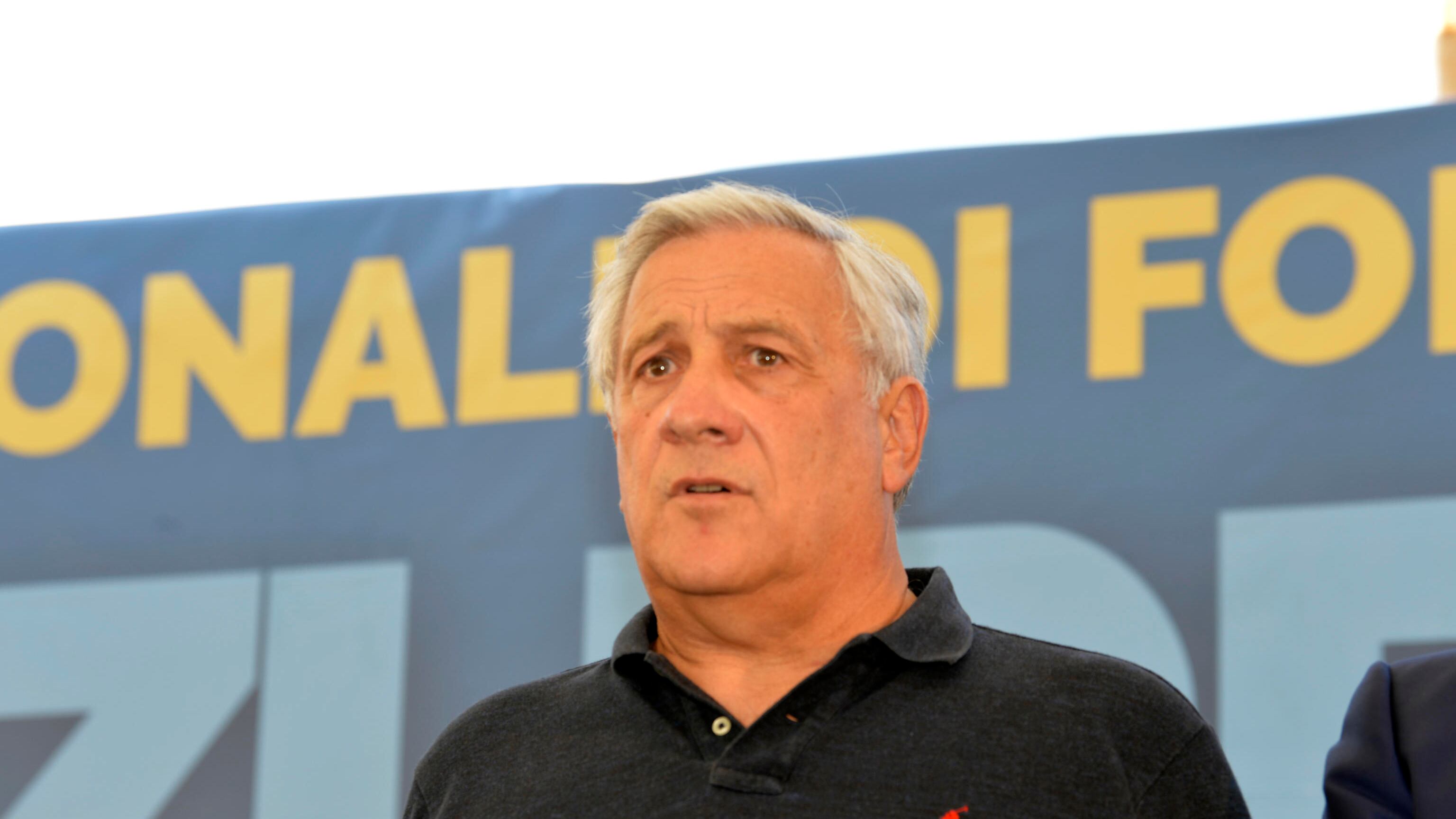 La ricetta di Tajani per Forza Italia: "Avanti con le nostre gambe per rendere onore al Cav"