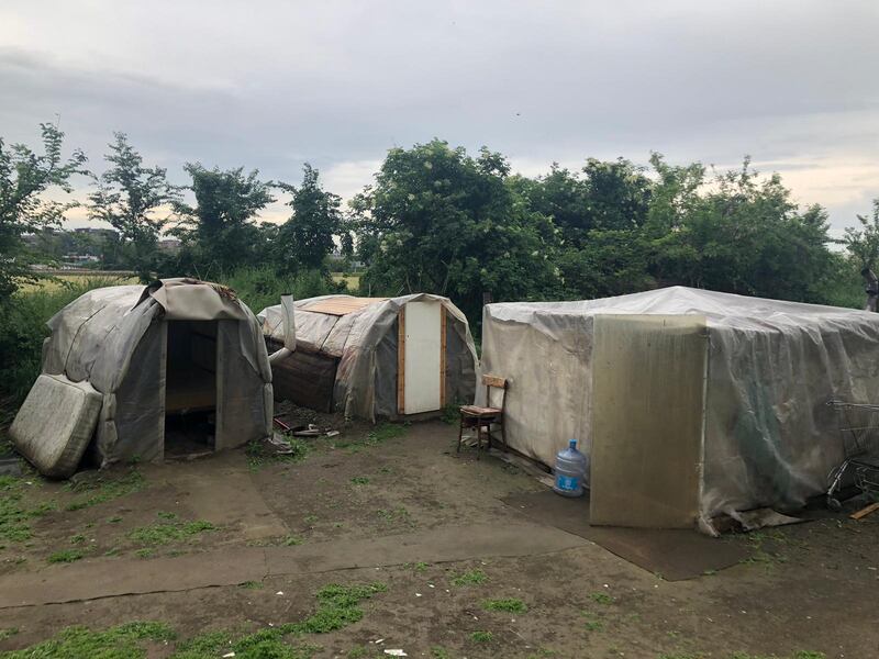 Milano, ecco la nuova baraccopoli rom sul Lambro 3