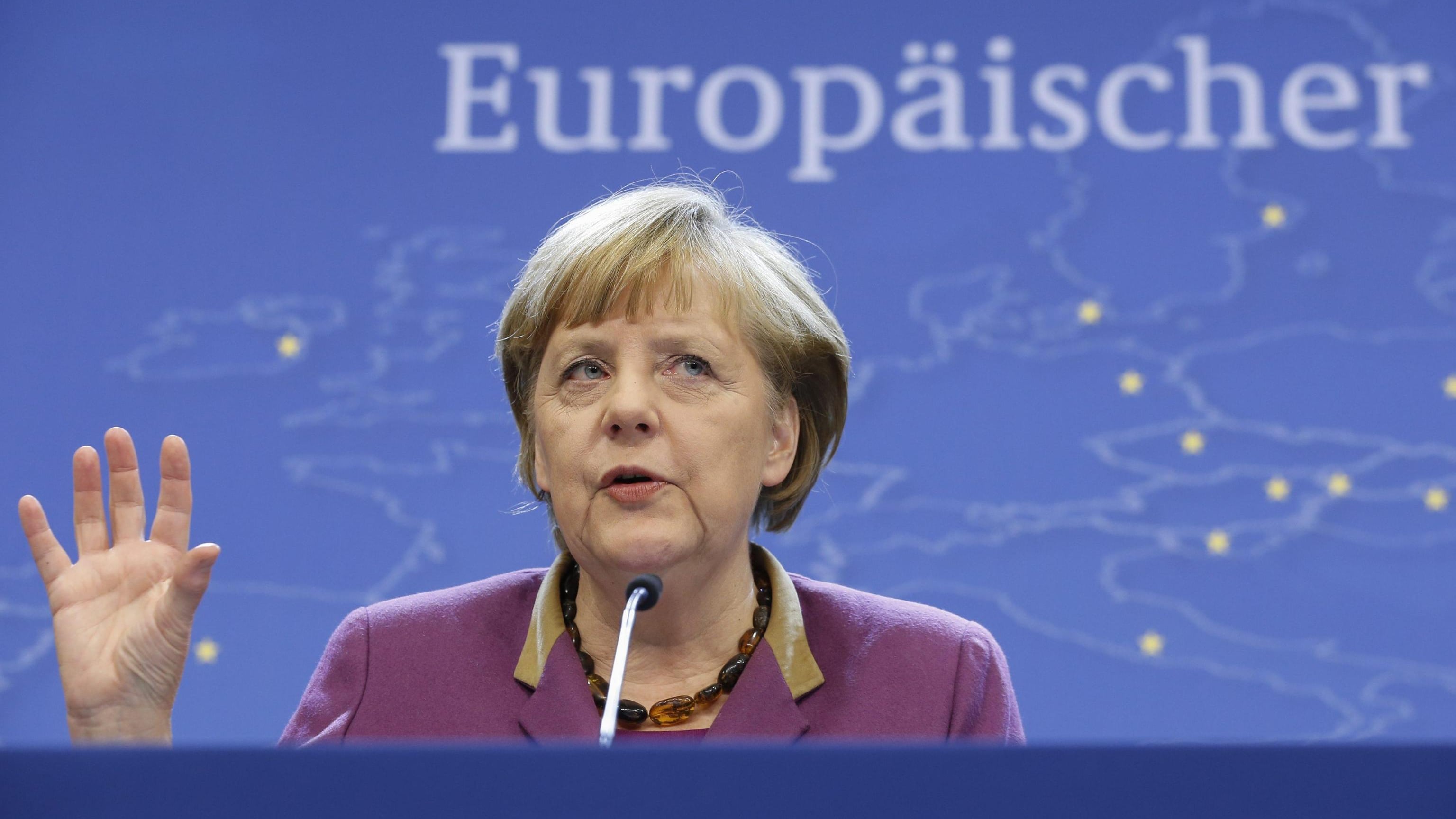 L'obiettivo della Merkel? Cacciare il Cav dal Ppe