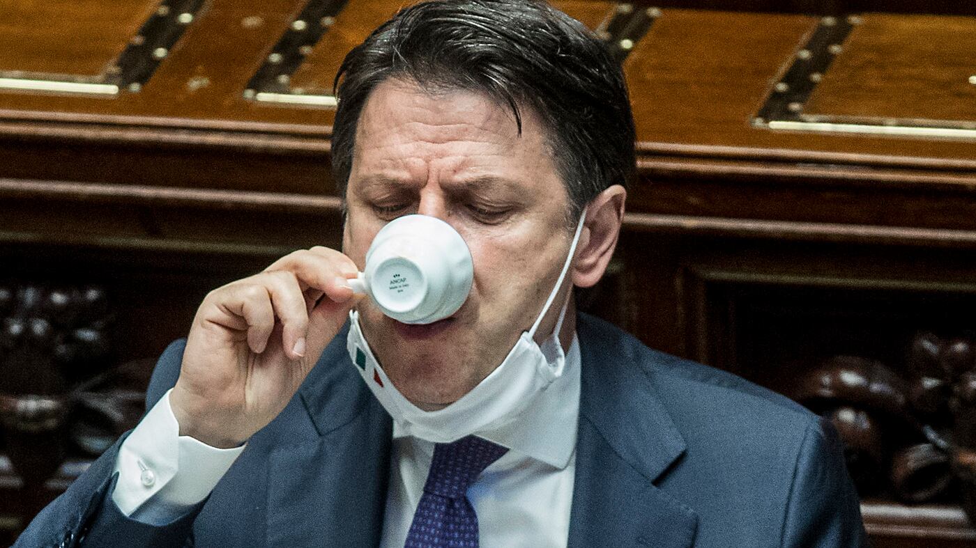 "Soldi Ue? Taglieremo le tasse". Ma è la "grande balla" di Conte