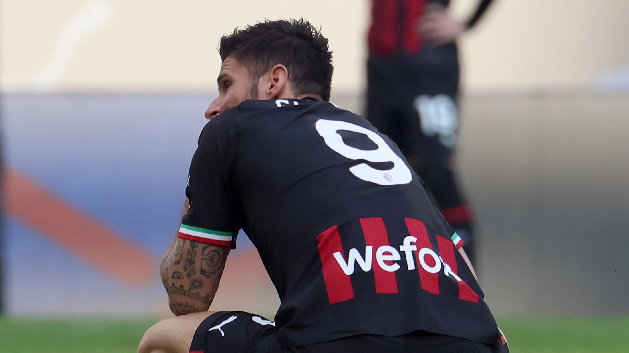 Il Diavolo in ginocchio chiede scusa a San Siro