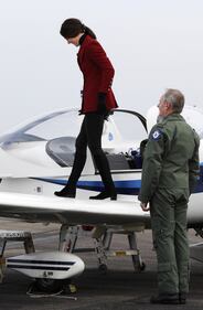 Kate Middleton in visita ai cadetti della Royal Air Force 3