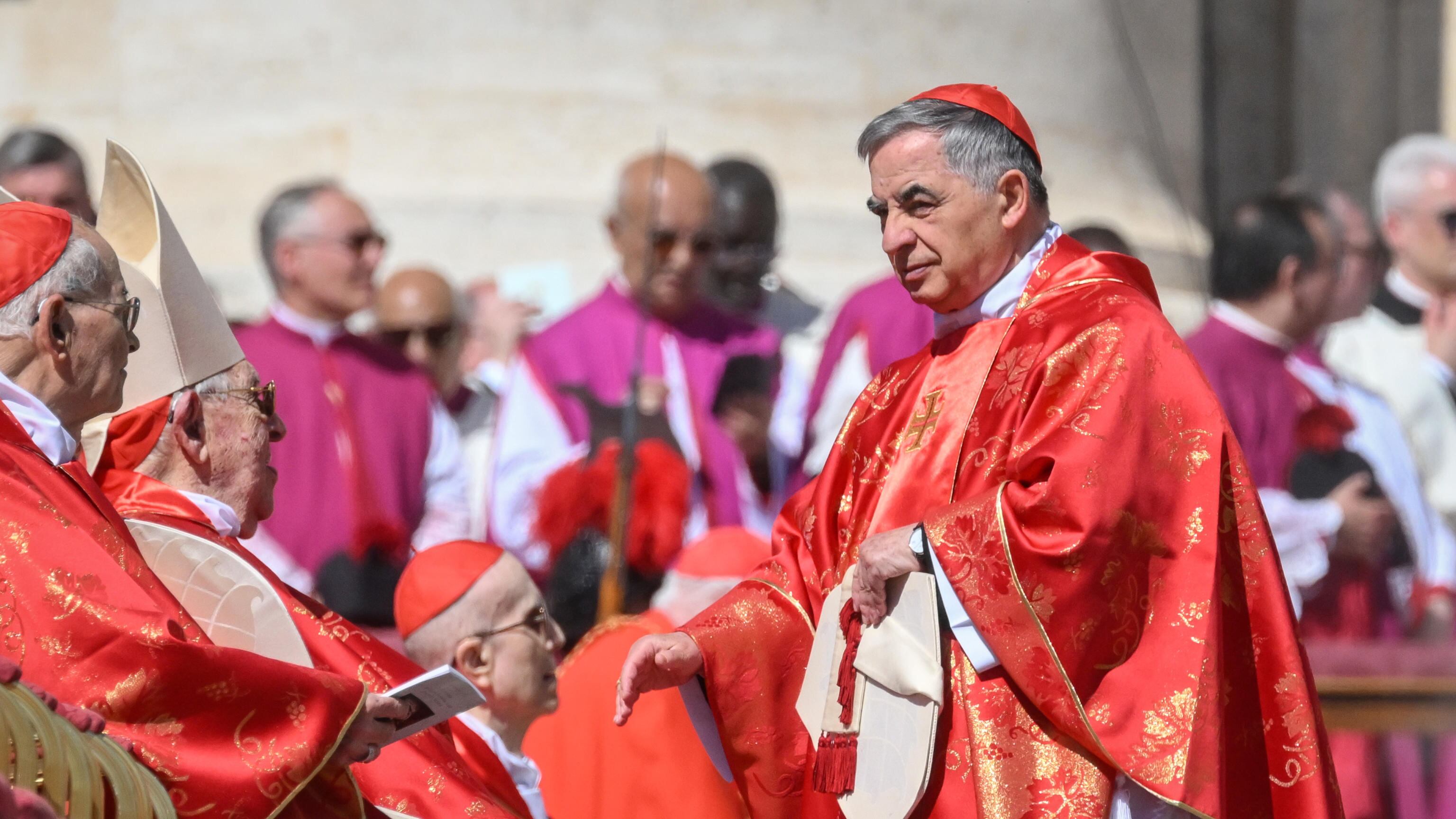 Appello a Becciu, le difese: "Vogliamo le carte di Striano"