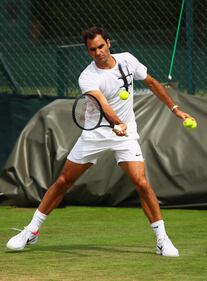 Federer a Wimbledon con lo sky-line di Londra sulle scarpe 16