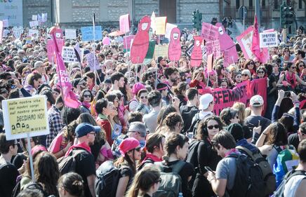 Il corteo contro il Congresso della famiglia 1