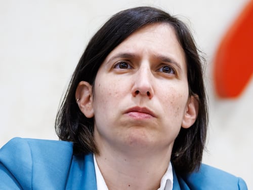 Schlein in discussione, cresce la fronda nei dem. Da Bonaccini ai cattolici: "Serve cultura di governo"