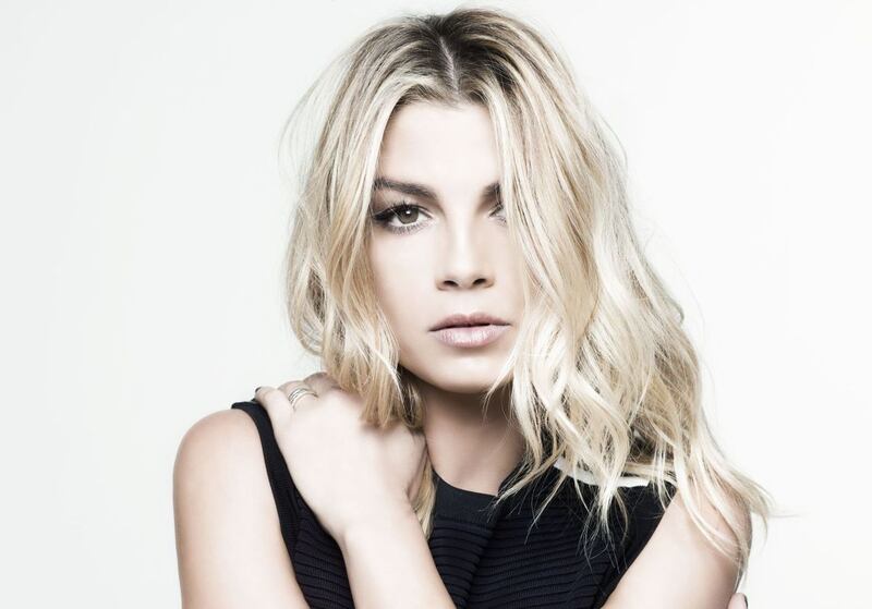 Emma Marrone sexy in bikini: foto 23