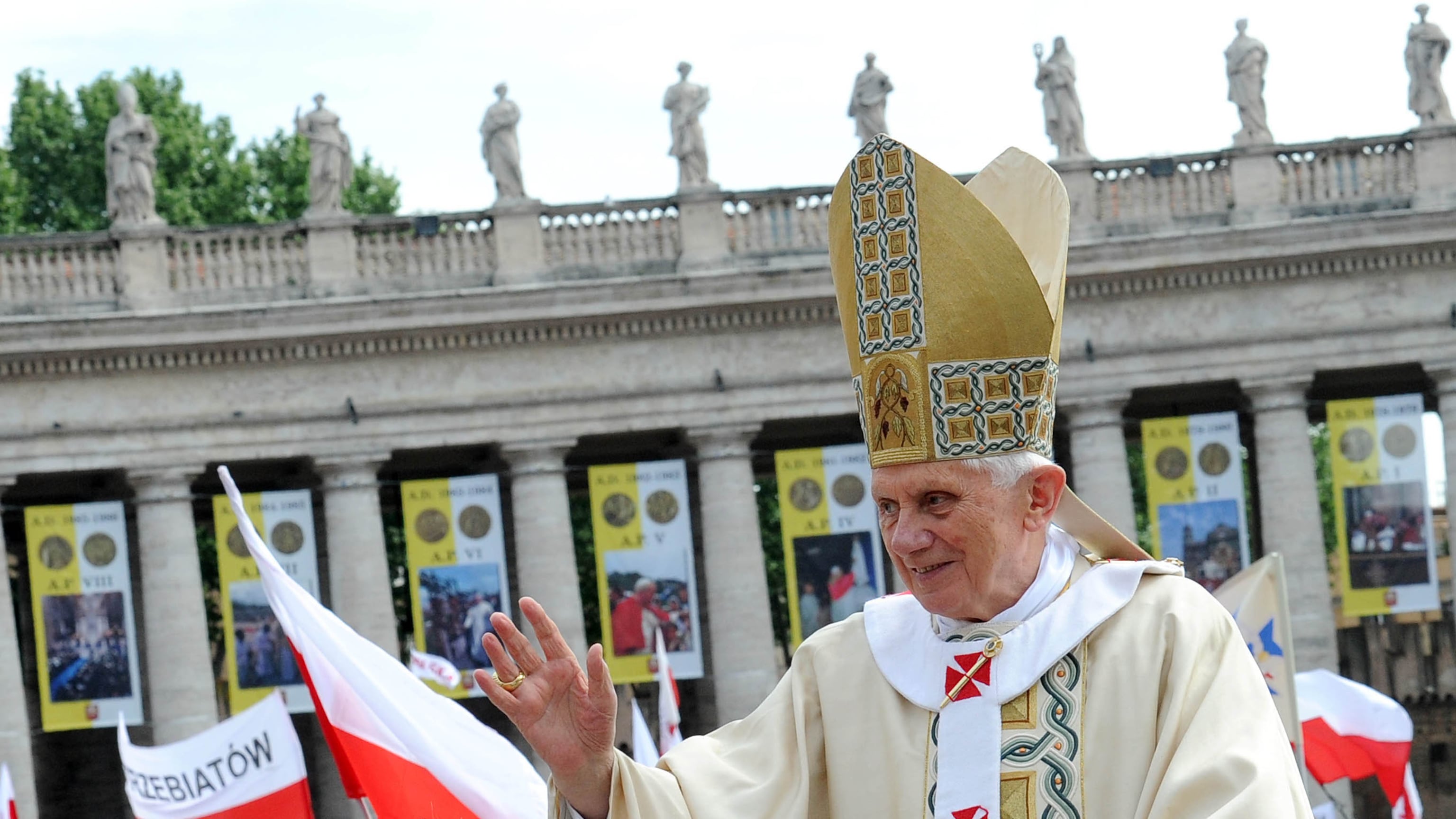 Benedetto XVI si dimette: lascerà la Santa Sede il 28 febbraio