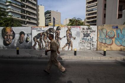 Da scimmia a kamikaze: la non-evoluzione a Beirut 1