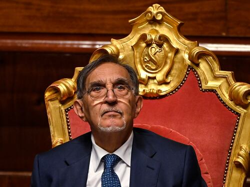 "Chi imbrattò il Senato vada volontario in Emilia". La proposta di La Russa