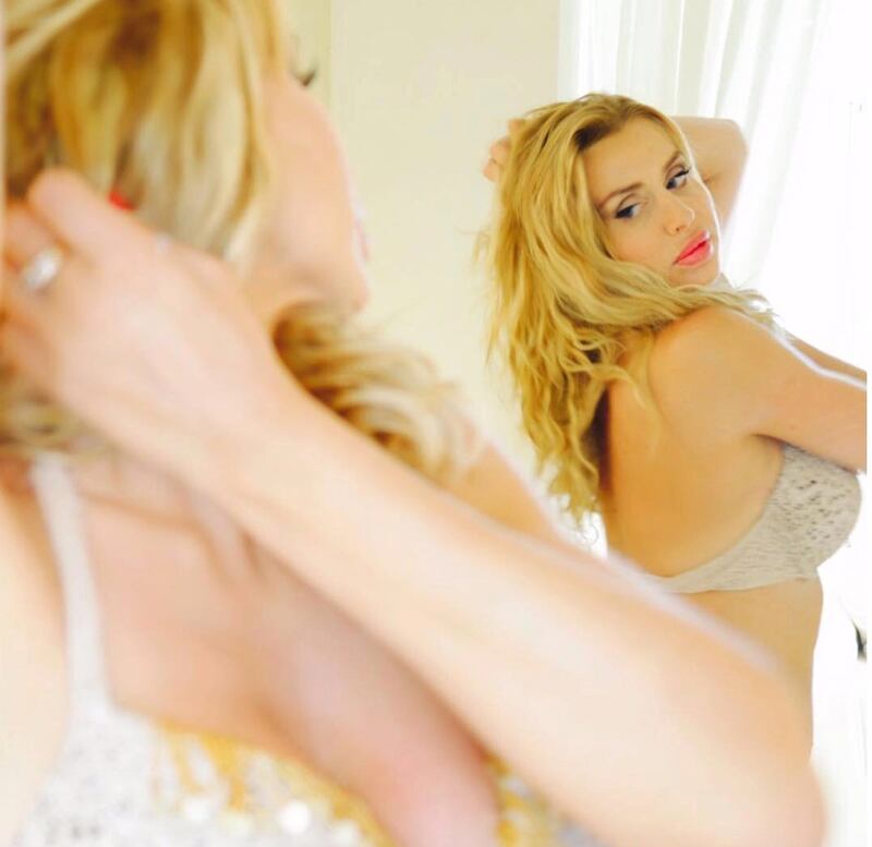 Valeria Marini, bomba sexy tra pubblico e privato  3