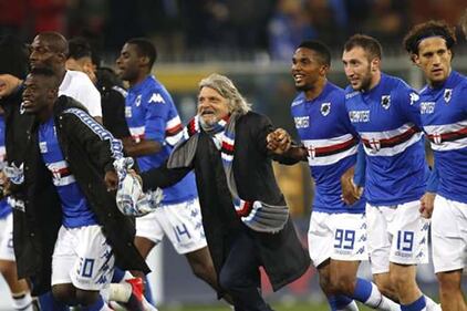 Massimo Ferrero beato tra le donne a Sabaudia 21