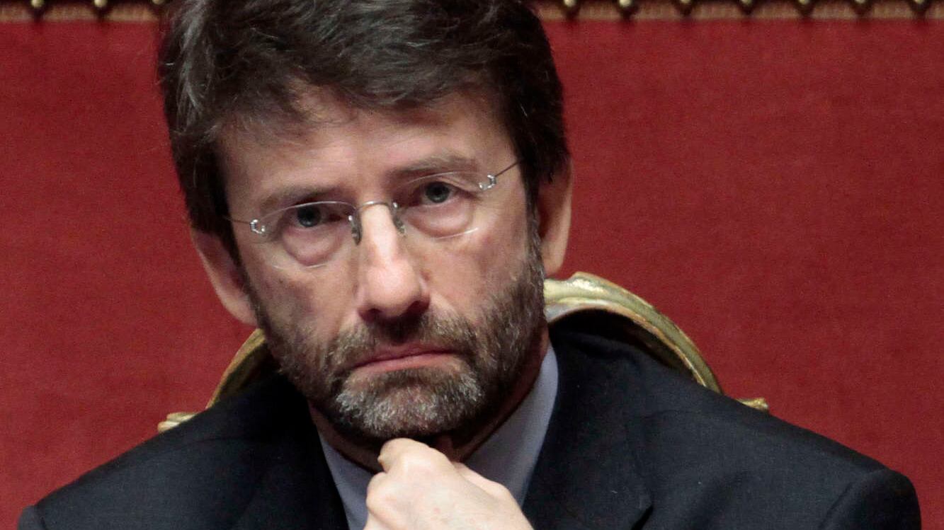 Sms a sostegno della fidanzata, Santanché difende Franceschini