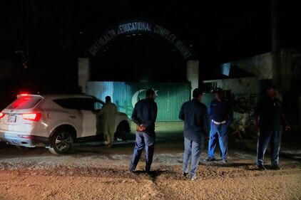 L'India bombarda il Pakistan: le immagini degli attacchi 10
