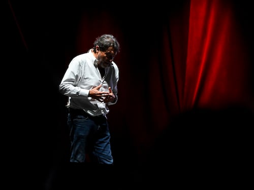 Incalzato, ma non risponde: Ranucci fugge dal metodo Report
