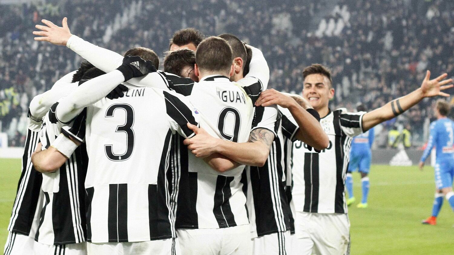Juve come il Pd. E il silenzio di John Elkann