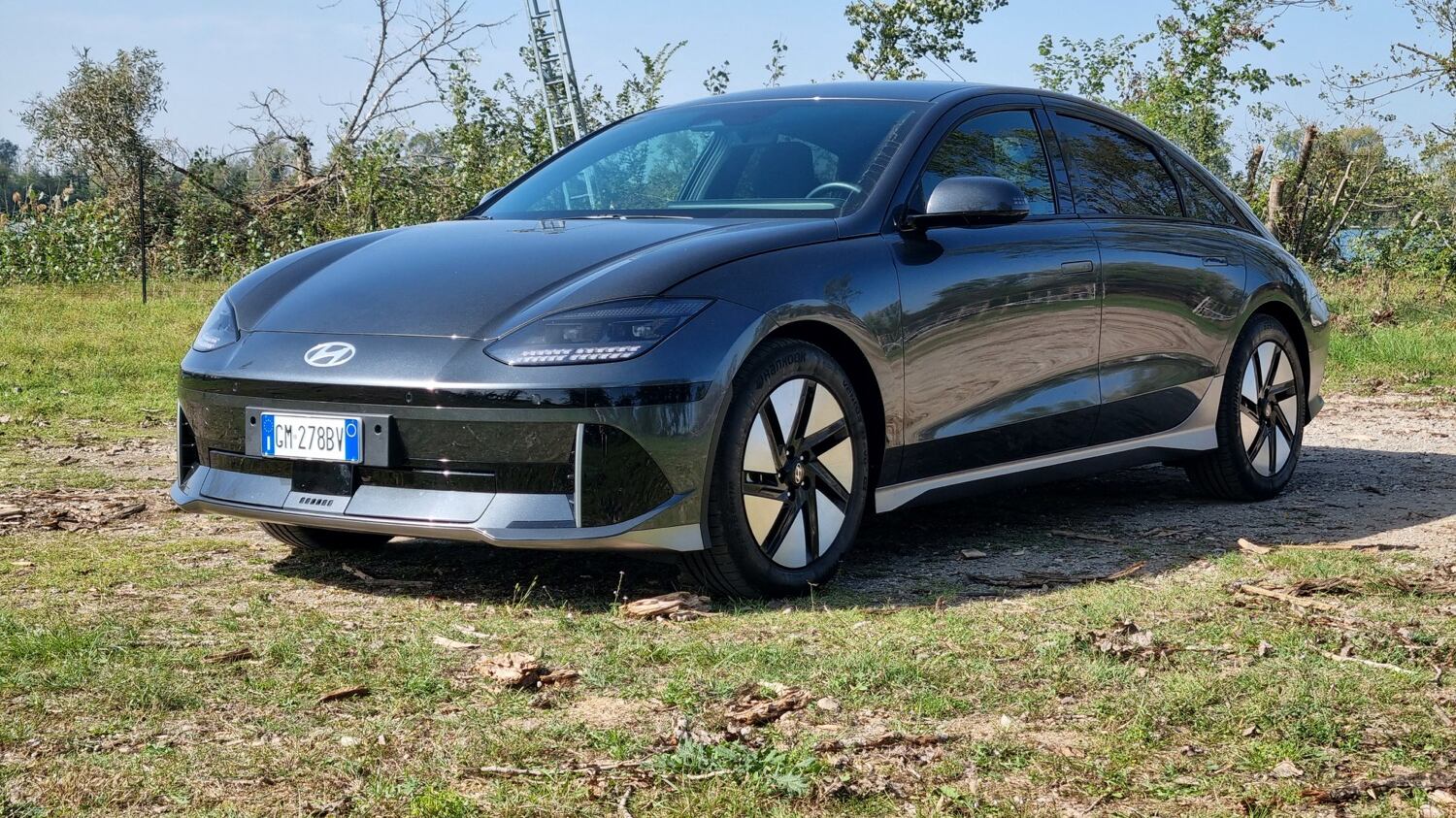Hyundai Ioniq 6: autonomia reale, prova su strada, prezzo e video