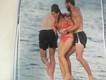 Pippa Middleton, bikini e giochi sull'acqua 4