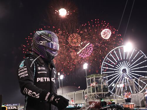 Il gran premio dei clic. Ferrari contro Mercedes per la Generazione Z