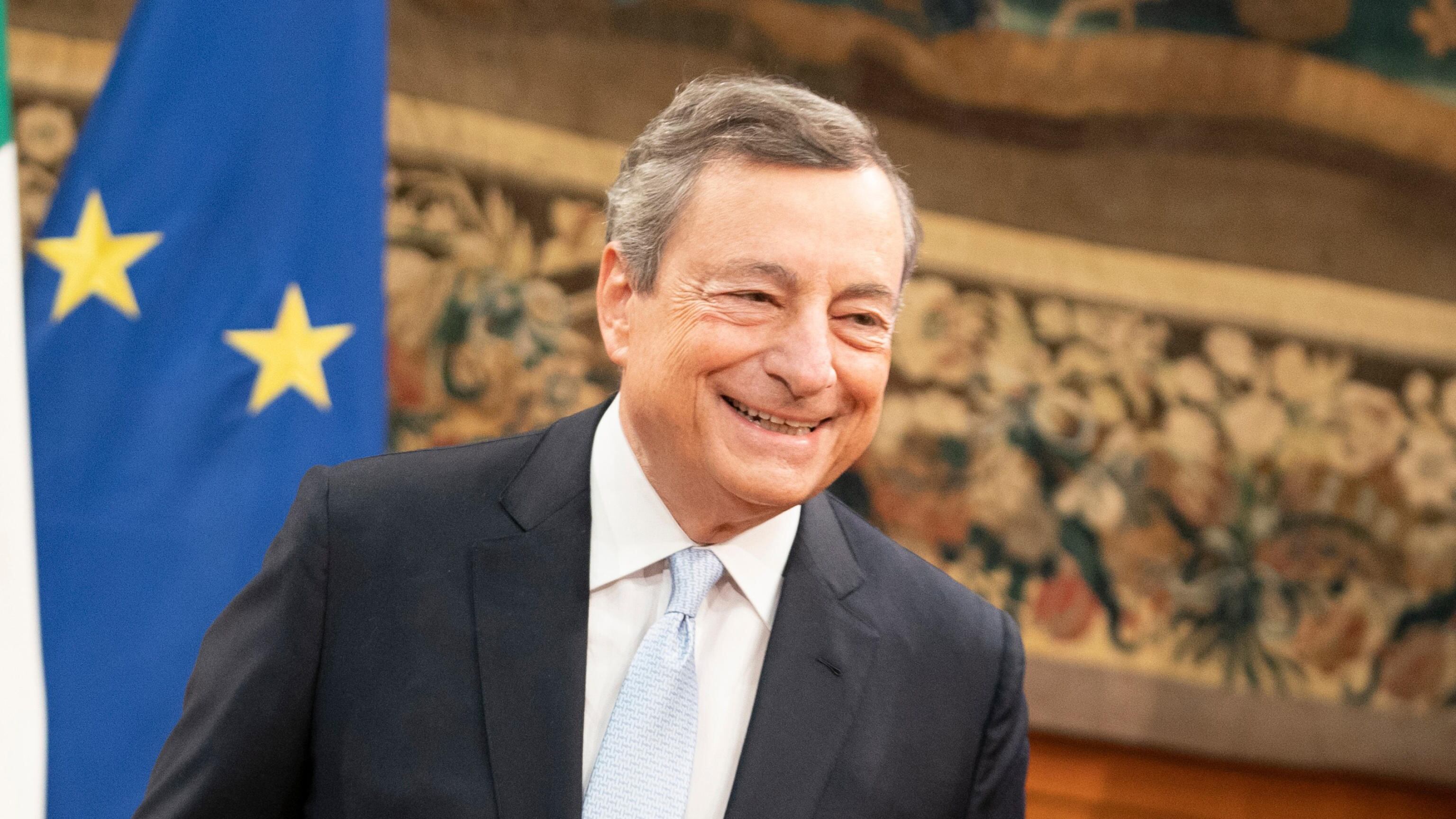 L'ombra di Draghi aleggia su Fratelli d'Italia. Quelle frecciate al doppiopesismo di Bruxelles