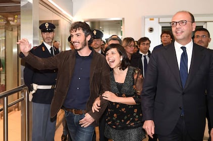 Gabriele Del Grande, l'arrivo all'aeroporto di Bologna 9