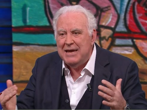 "Come un leone affamato...". L'ultimo delirio di Santoro su Salvini