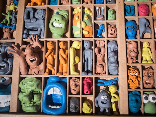 Pecore, pirati stop-motion e fantasia. Il mondo di plastilina della Aardman