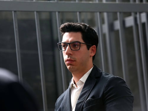 Bossi jr attacca Salvini: "L'eleganza è altra cosa"