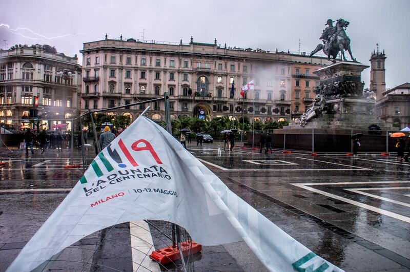Violento temporale sconvolge la città di Milano 4