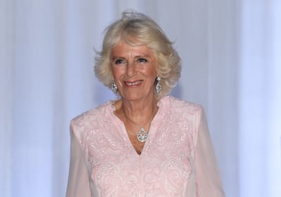 Camilla Parker Bowles, la duchessa di Cornovaglia in foto 5