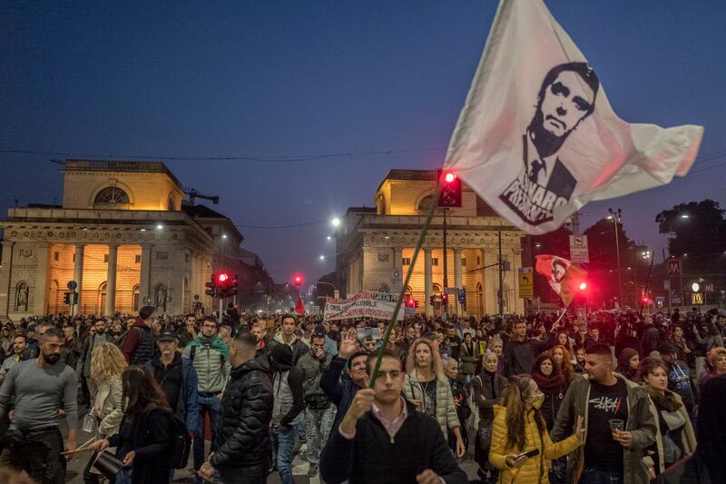 Corteo no Green pass a Milano 1